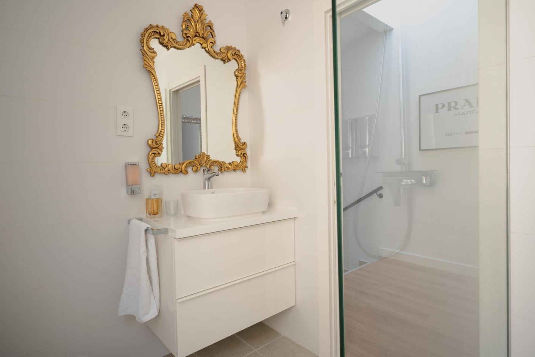 Villa Conde L'Hospitalet de Llobregat Extérieur photo